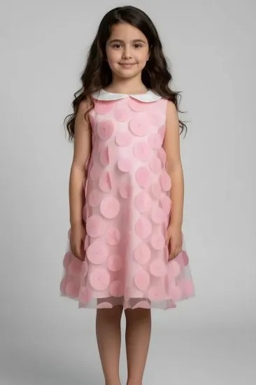 صورة فستان سهرات لحمي قلاب ابيض